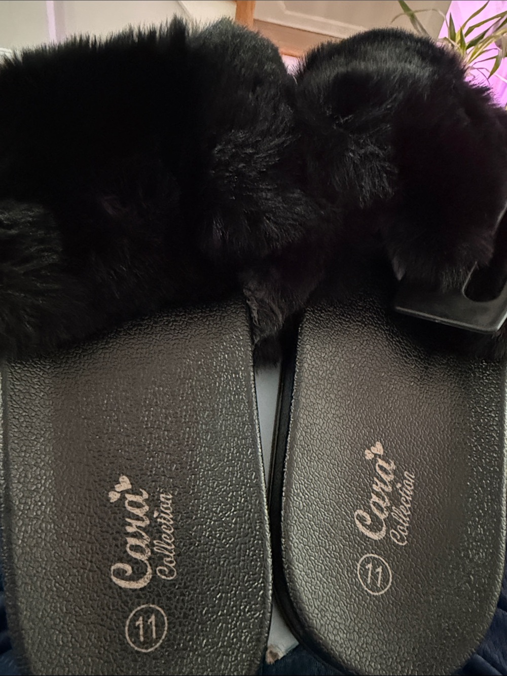 Women's Black Faux Fur Slide Slippers 11